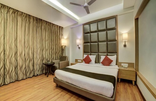 Sayajiganj Hotel | Hotel Furatt International