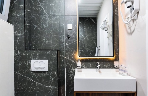Sutomore Hotel | Hotel G Star