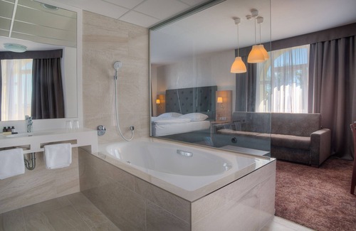 Kosmonosy Hotel | Hotel Galatea