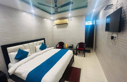 BHEL Township Hotel | Hotel Gangotri
