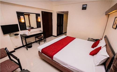 Panvel Hotel | Hotel Garden