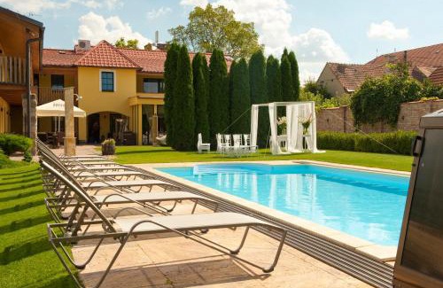 Valtice Hotel | Hotel Garni Klaret