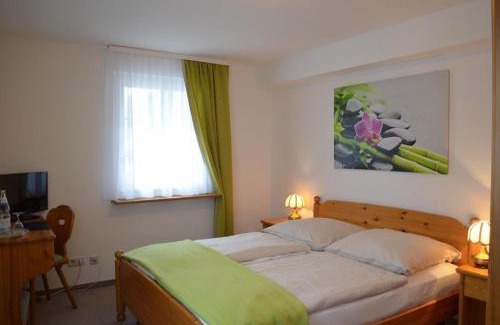 Glottertal Hotel | Hotel Gasthaus Zur Linde