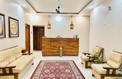 Bhopal Hotel | Hotel Gaur Heritage Inn