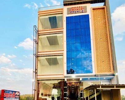 Omkareshwar Hotel | Hotel Gayatri Palace