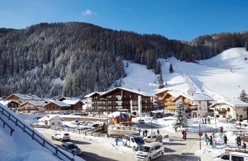 Selva di Val Gardena Hotel | Hotel Genziana