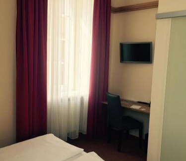 Hoesbach Hotel | Hotel Gerber