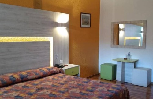 Santa Maria la Ribera Hotel | Hotel Gilbert