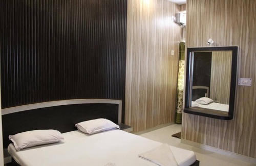 Govardhan Hotel | Hotel Gokul inn