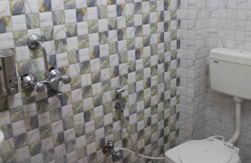 Govardhan Hotel | Hotel Gokul inn