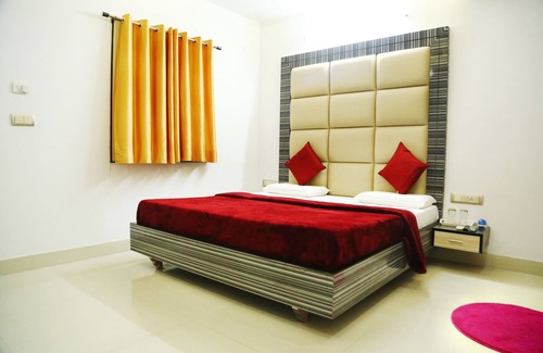 Muzaffarnagar Hotel | Hotel Golden Inn