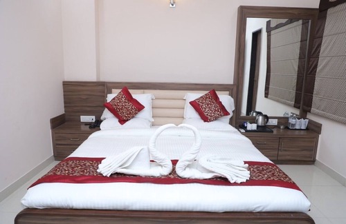Gwalior Hotel | Hotel Golden Palace