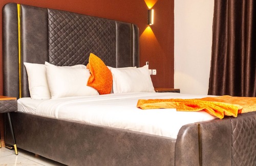 Conakry Bed & Breakfast | HOTEL GOLDEN PLAZZA CONAKRY