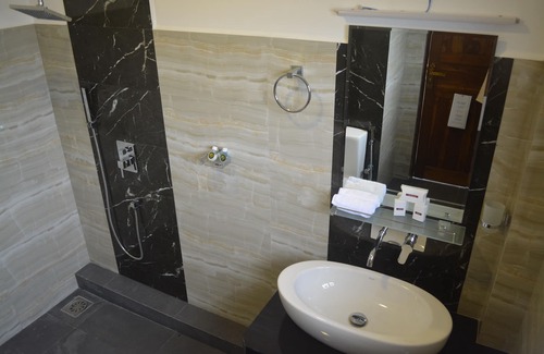 Dambulla Hotel | Hotel Golden Ray