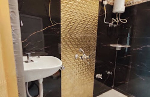 Vashi Hotel | Hotel Golden suites Vashi Navi mumbai