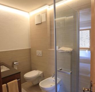 Curon Venosta Hotel | Hotel Goldener Adler