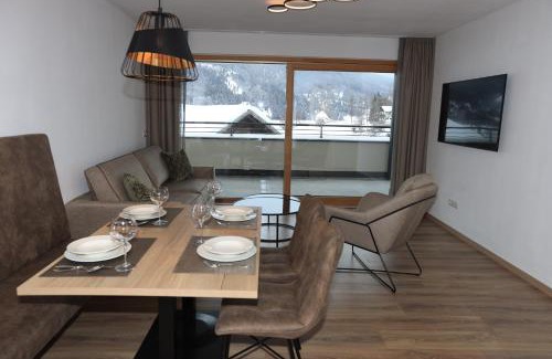 Curon Venosta Hotel | Hotel Goldener Adler