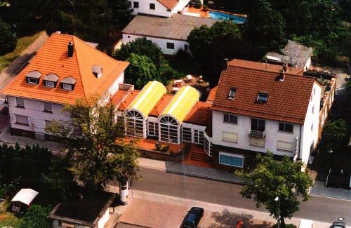 Landstuhl Hotel | Hotel Goldinger