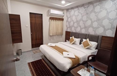 Ahmedabad Bed & Breakfast | Hotel Good Luck