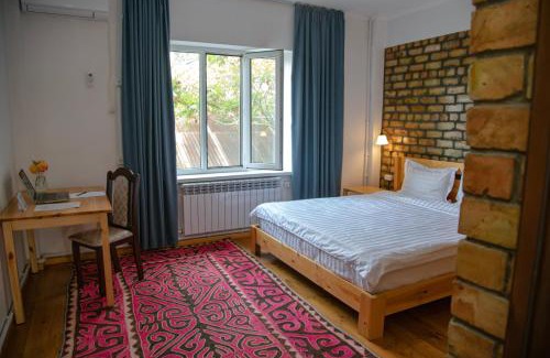 Jalal-Abad House | Hotel Good Night