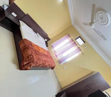 Nathdwara Hotel | Hotel Gopi Vallabh I 200mtr from shreenathji temple only 966o9o1oo6