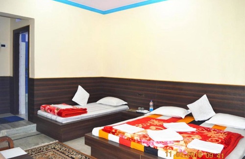 Fatehpur Sikri Hotel | Hotel Goverdhan Tourist Complex