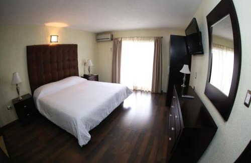 Marfil Hotel | Hotel Gran Plaza & Convention Center
