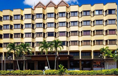 Kampung Permatang Bogak Hotel | Hotel Grand Crystal