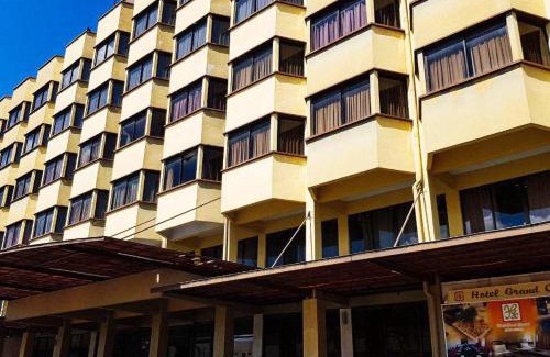 Kampung Permatang Bogak Hotel | Hotel Grand Crystal