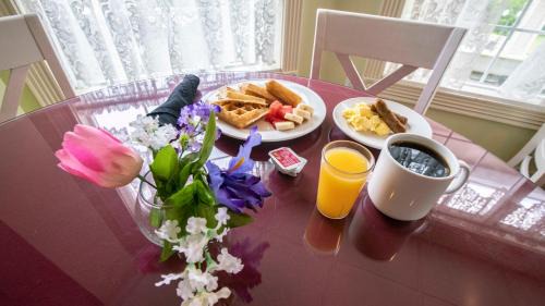 Branson Theater District Hotel | Hotel Grand Victorian