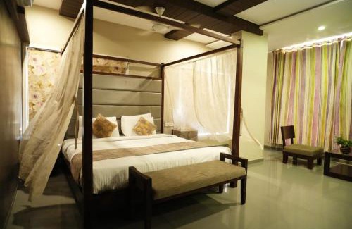 Valsad Hotel | HOTEL GRANDEUR