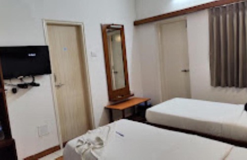 Satara Hotel | Hotel Green Field, Satara