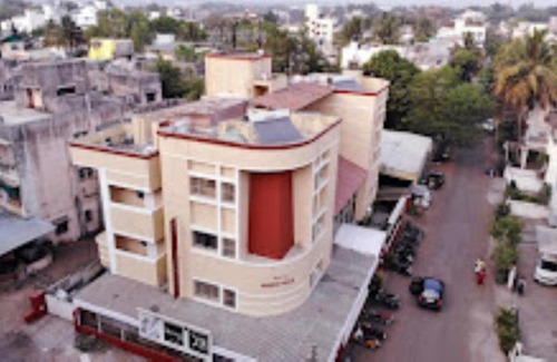 Satara Hotel | Hotel Green Field, Satara
