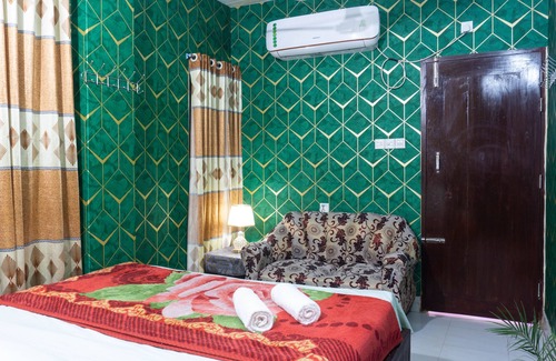 Dhaka House | Hotel Green Garden - Double Room -AC