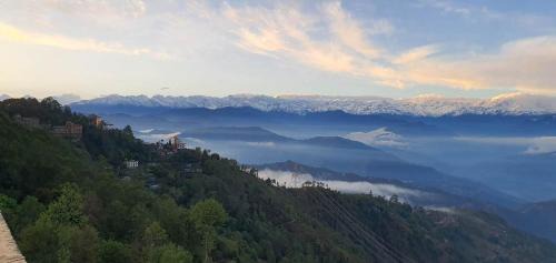 Baluwapati Deupur Hotel | Hotel Green Valley Nagarkot