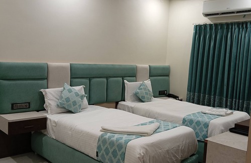 Khammam Hotel | Hotel Greenland