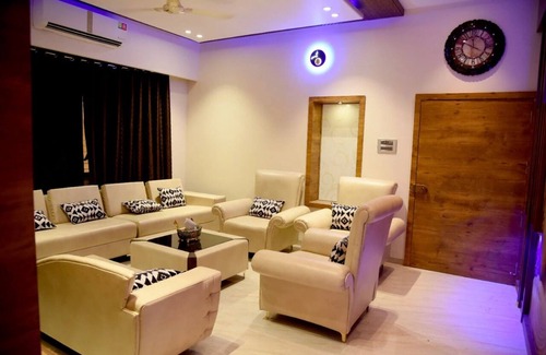 Warora Hotel | Hotel Greenway