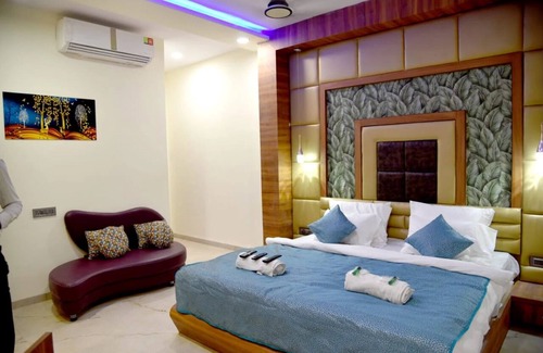 Warora Hotel | Hotel Greenway
