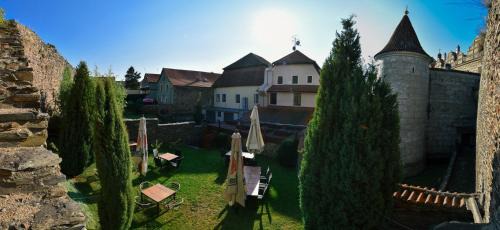Horsovsky Tyn Hotel | Hotel Gurman