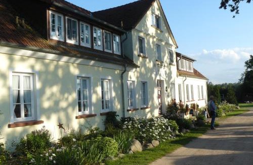 Gustow Hotel | Hotel Gutshaus Kajahn