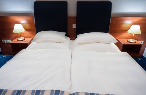 Legnica Hotel | Hotel Gwarna