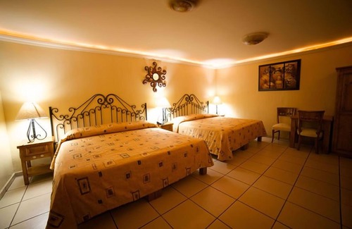 Tonala Hotel | Hotel Hacienda del Sol