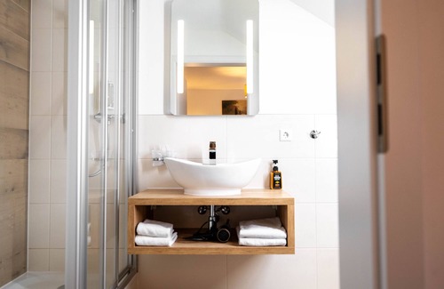 Sinzheim Hotel | Hotel Haus am See