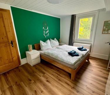 Gurtnellen Hotel | Hotel - Haus Biasca