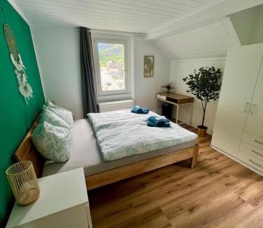Gurtnellen Hotel | Hotel - Haus Biasca