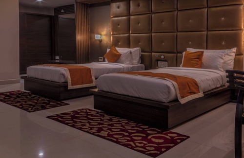 Bilaspur Hotel | Hotel Heavens Park