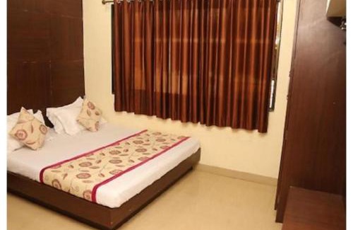 Abu Road House | Hotel heena plaza, mount abu