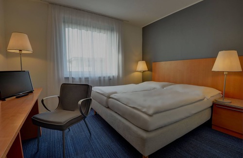 Kobylisy Hotel | Hotel Henrietta