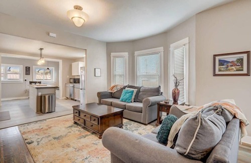 Northside House | Hotel Heritage | Historic Sites | Dog Friendly/BBQ