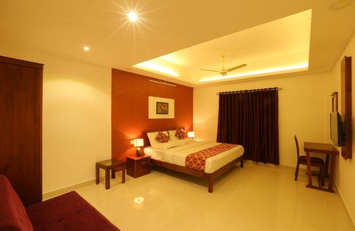 Kaloor Hotel | Hotel Hilite Inn